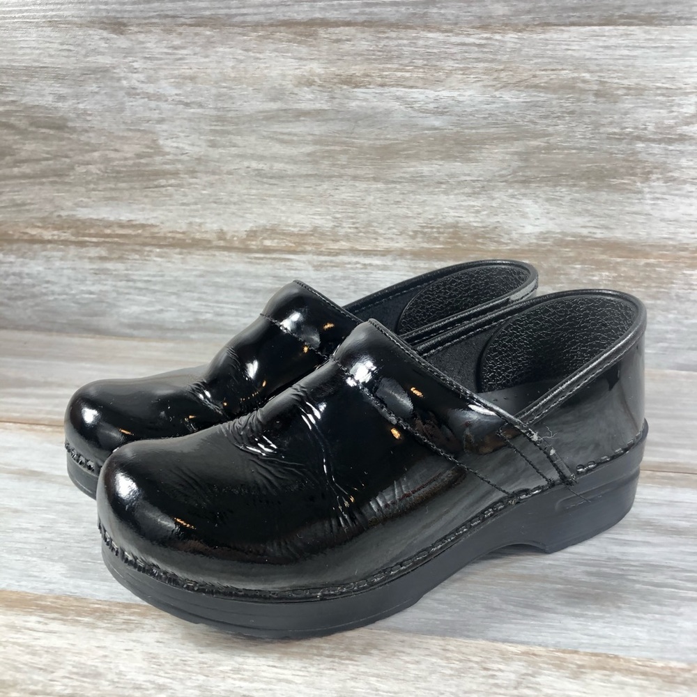 Dansko Patent Leather Professional Clogs Eu 38